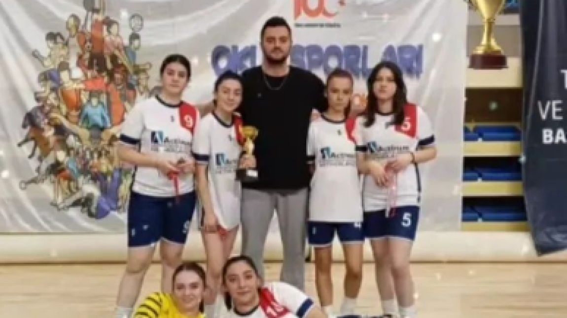 Kız Futsal Takımımız 3. Oldu